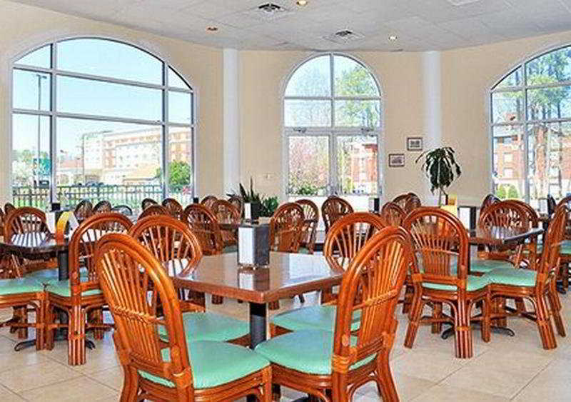 Days By Wyndham Historic Area Hotel Williamsburg